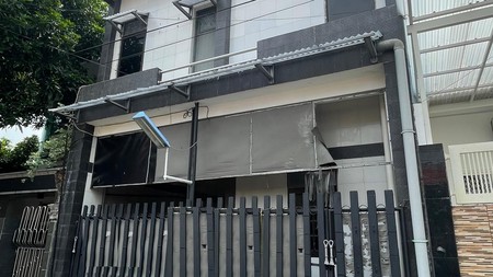 Dijual Rumah 2 lantai di Simpang Darmo Permai Selatan Surabaya