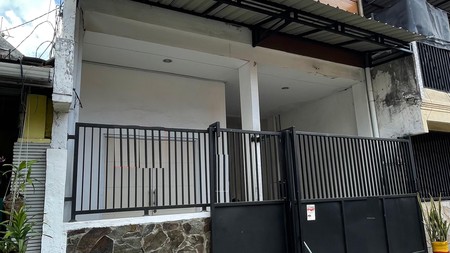 Dijual Rumah 2 lantai di Gunung Sari Indah Surabaya