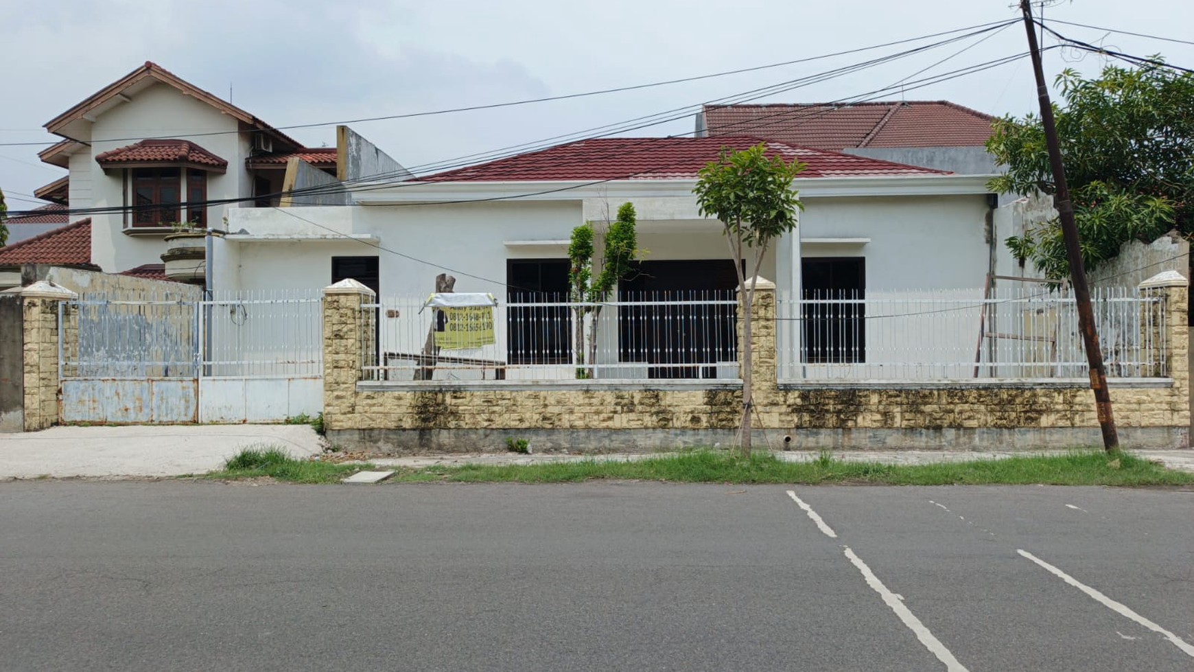 Dijual Cepat Rumah Luas Lokasi Di Gayungsari Surabaya