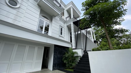 BRAND NEW BEAUTIFUL & BIG HOUSE AT BRAWIJAYA, JAKARTA SELATAN