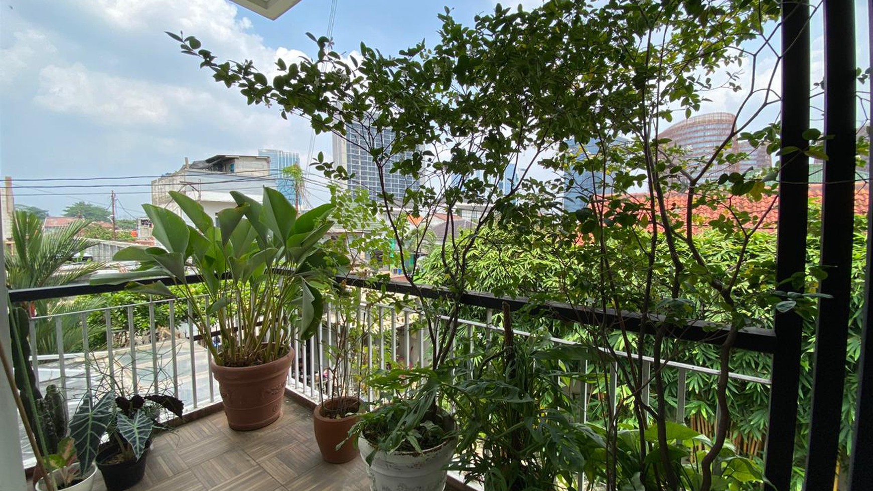 Lebak Bulus Belakang Siloam Rumah 3 lantai Luas 331 Dalam Cluster