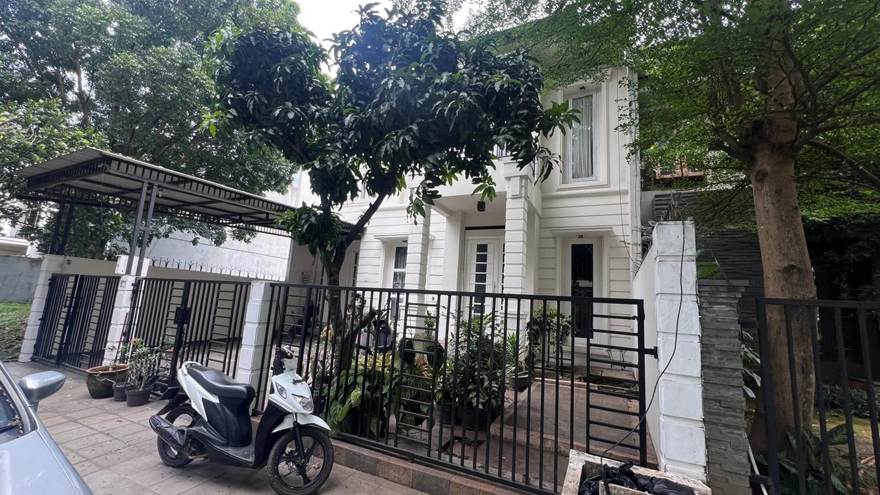 Rumah Hitung Tanah Area Cipete