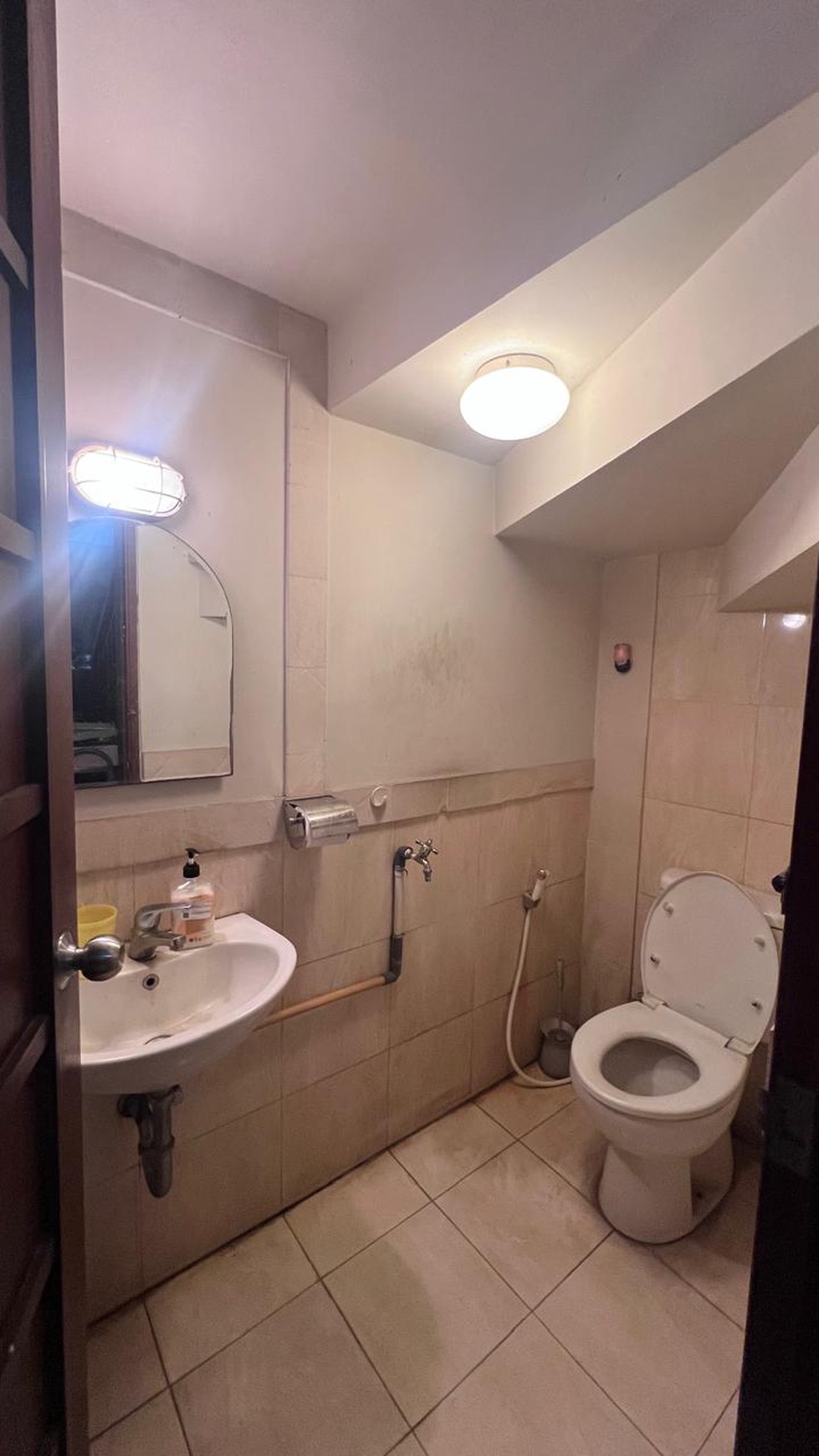 Rumah Hitung Tanah Area Cipete