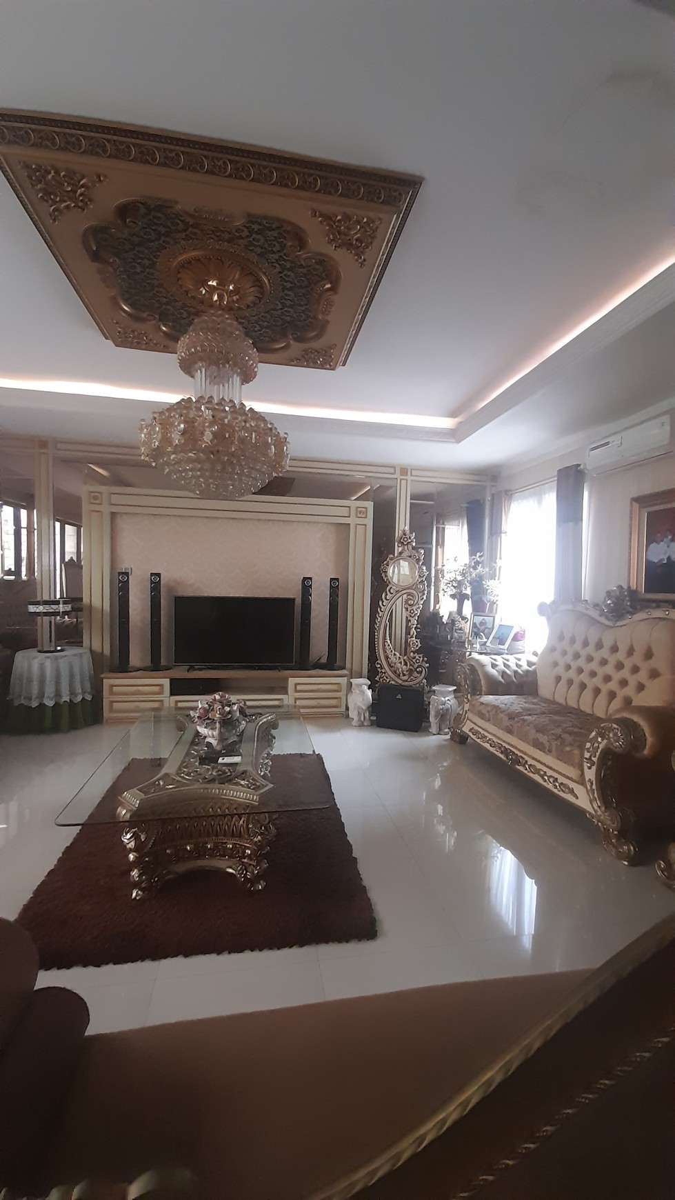 Rumah Hitung Tanah Area Cipete