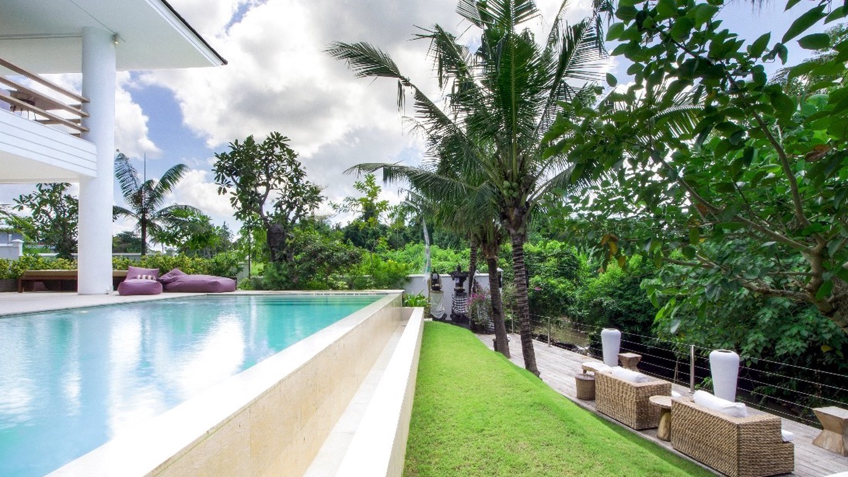 Luxury Designer Twin Villas Pererenan Bali with Amazing Views