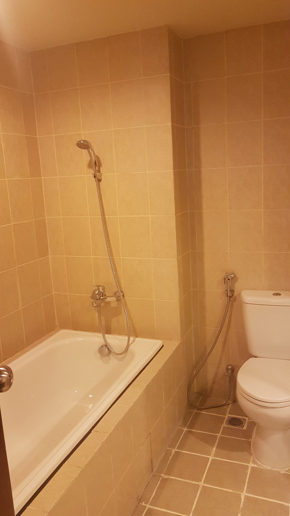 "Apartemen Aston Marina Ancol  Jakarta Utara"
