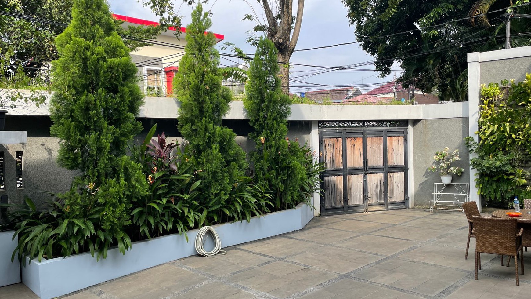 Dijual Modern Home Area Tebet Jakarta Selatan