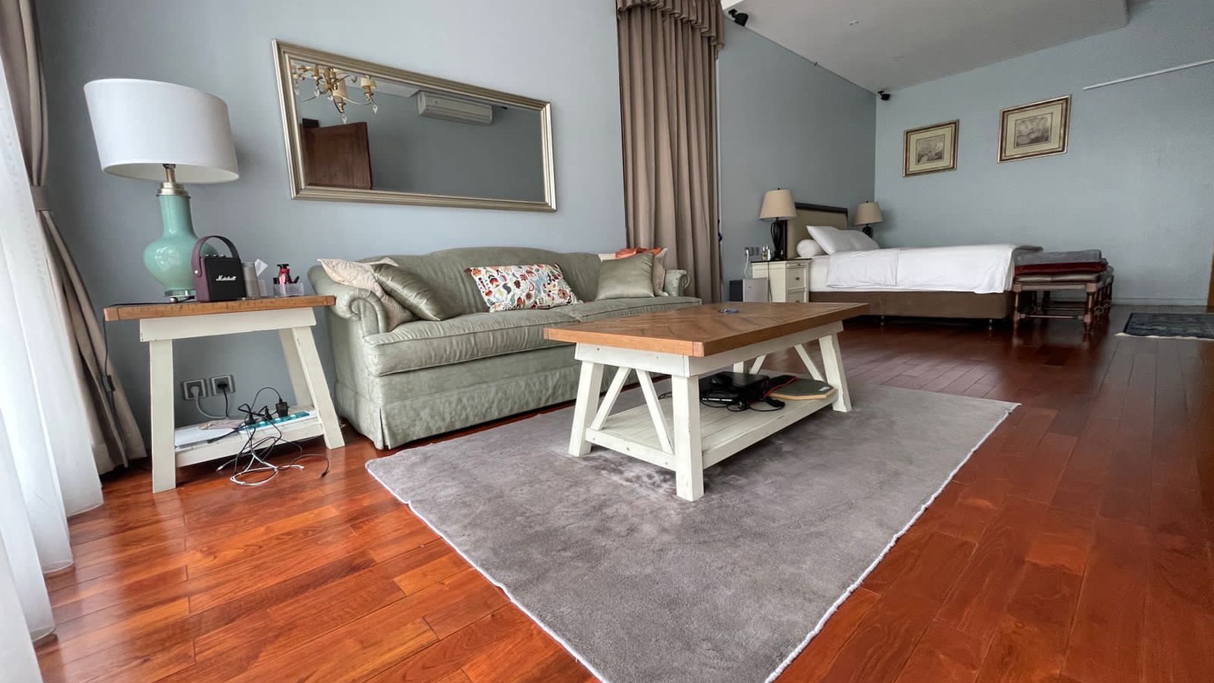 Dijual Modern Home Area Tebet Jakarta Selatan