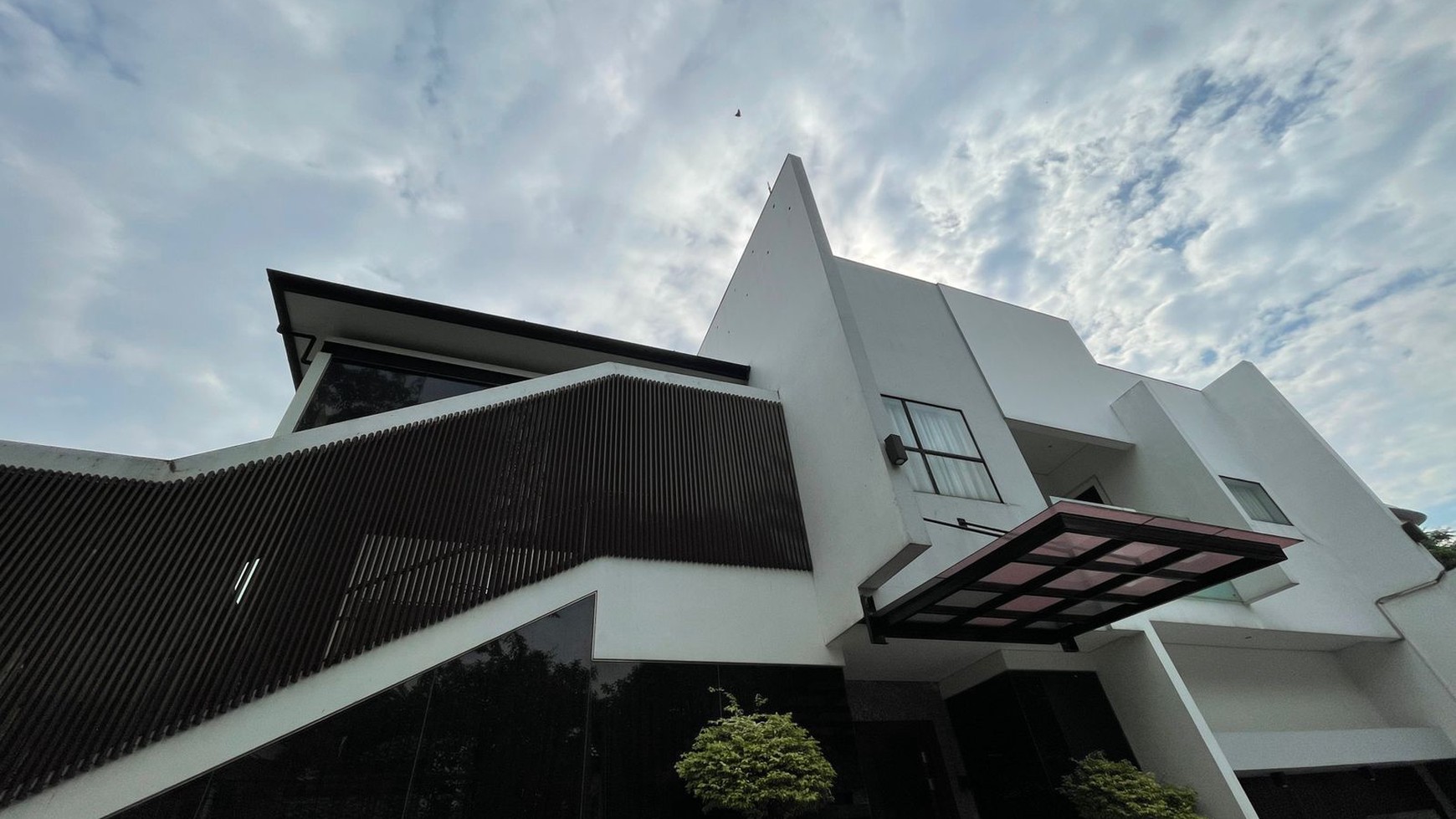 Dijual Modern Home Area Tebet Jakarta Selatan