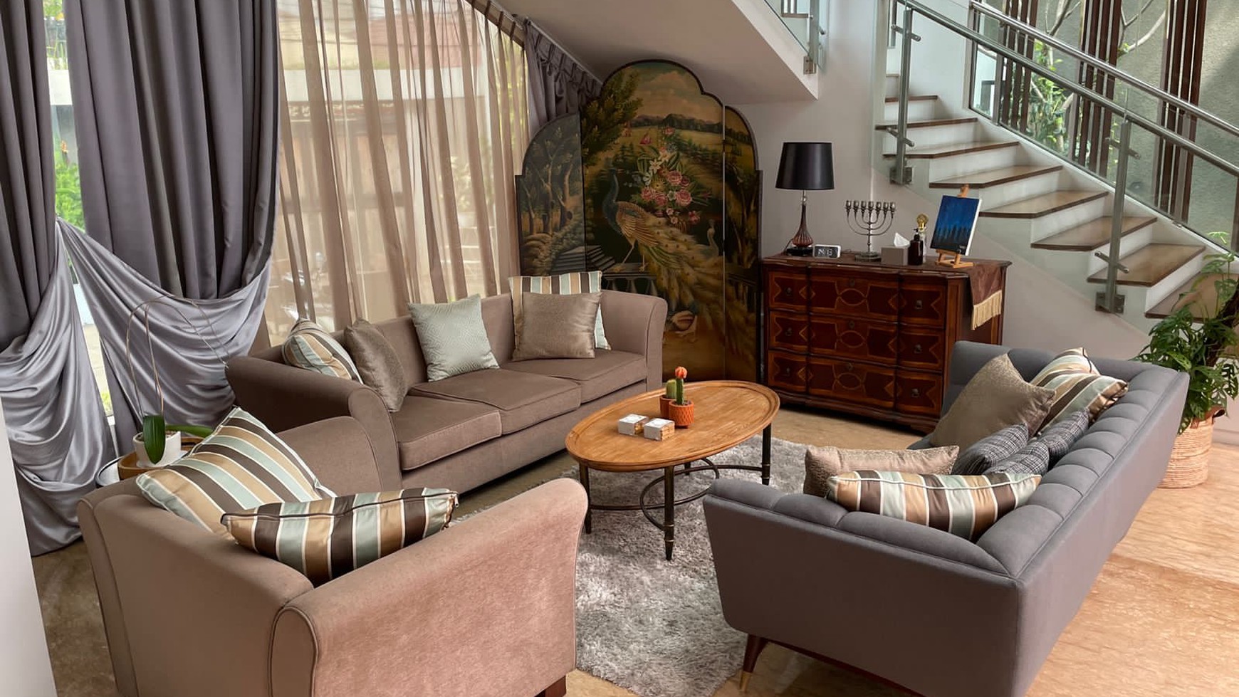 Dijual Modern Home Area Tebet Jakarta Selatan