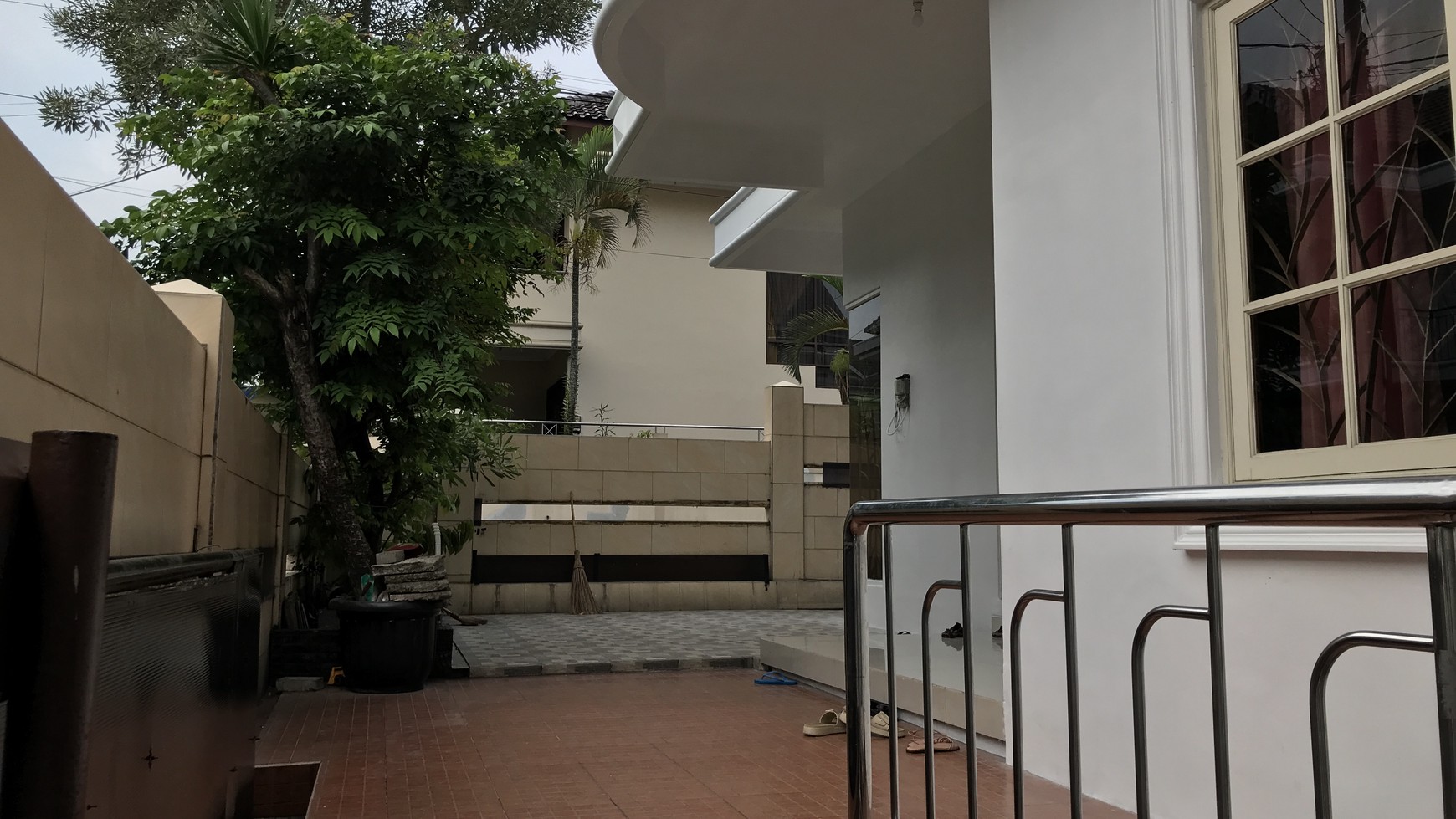 Rumah 6 Kamar Di Perumahan Titi Bumi Dekat Sekolah Tinggi Pertanahan 