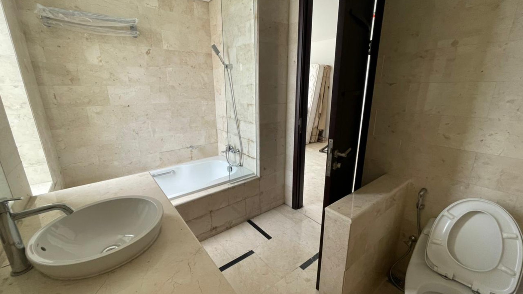 Dijual Murah Apartemen The Masterpiece At Epicentrum 3 Bedroom