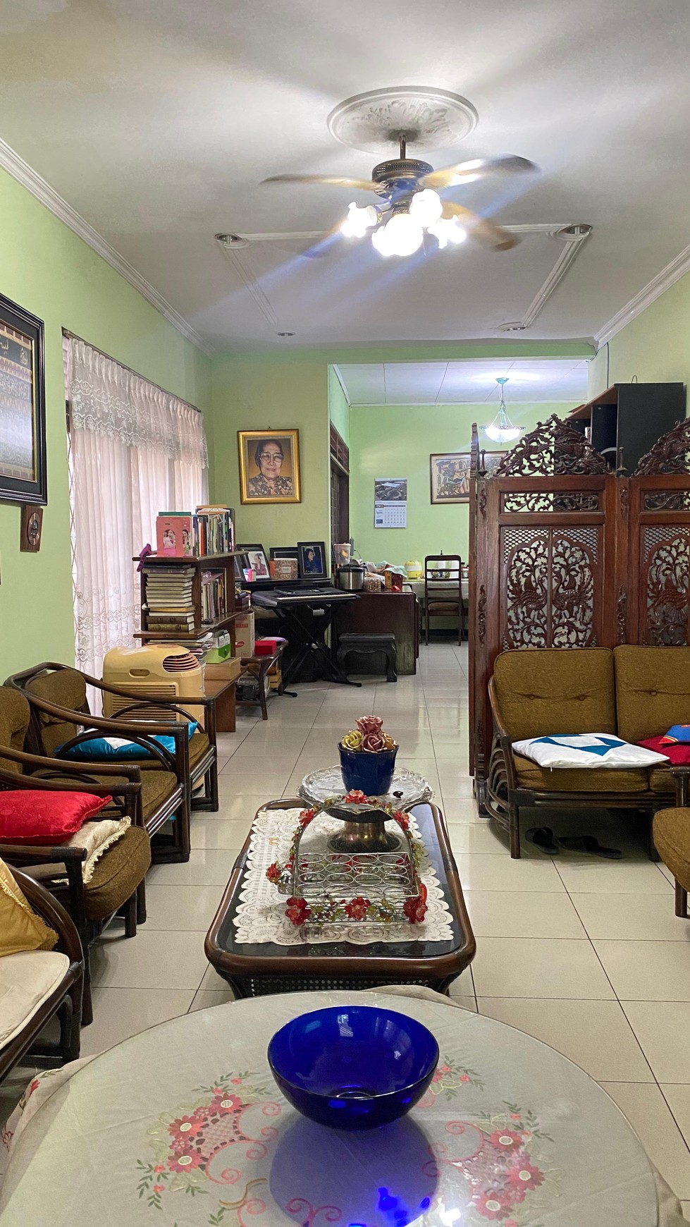 Dijual rumah lama di Jl Penjernihan - Benhil - Jakarta Pusat.