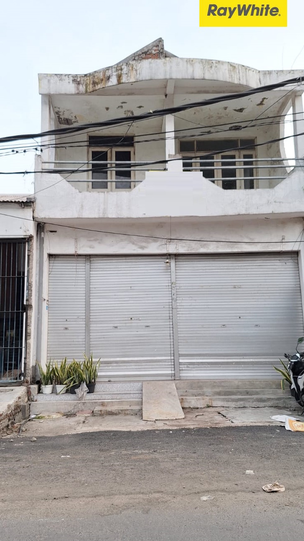Dijual Rumah Usaha 2 lantai SHM di Manukan Lor Surabaya