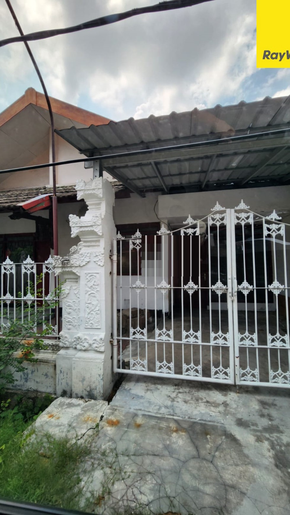 Dijual Rumah 2 lantai di Menanggal Indah Gayungan Surabaya