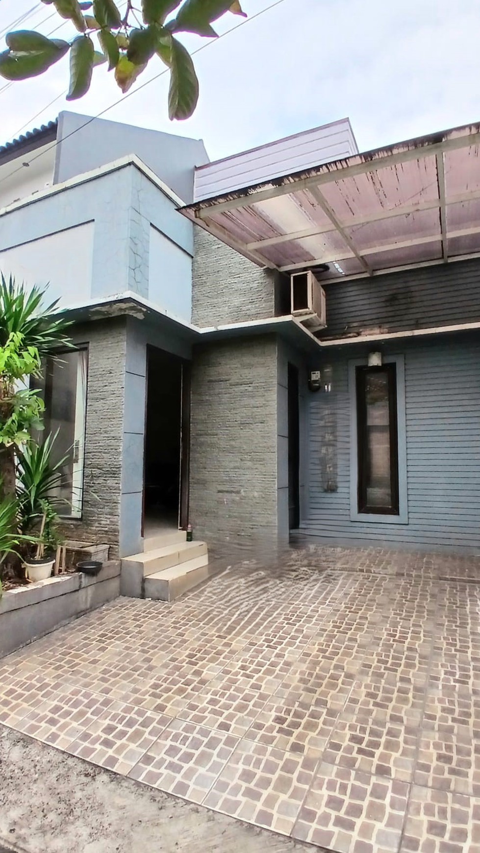 Rumah siap huni bagus di pondok aren