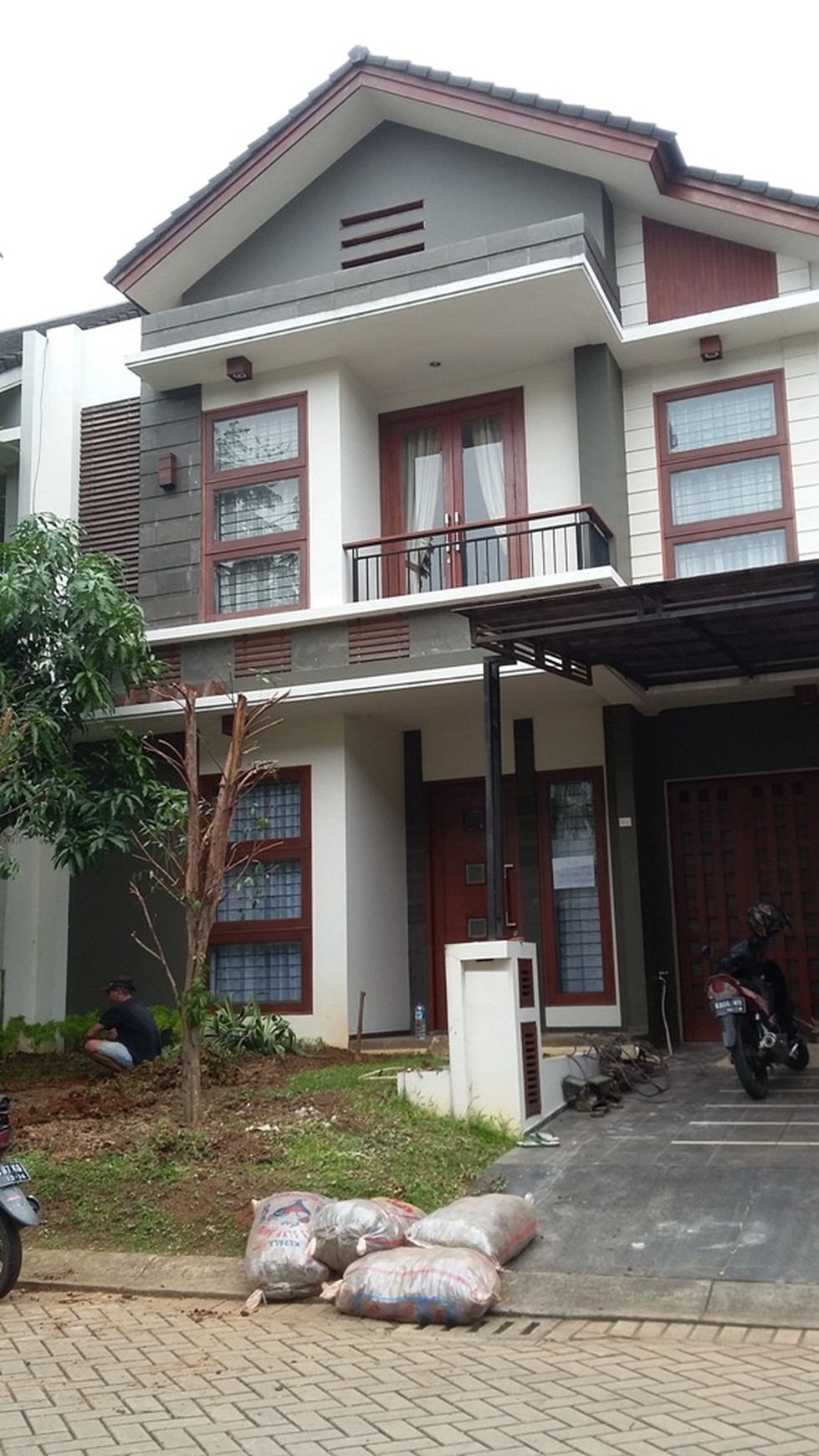 Rumah Emerald View Bintaro 9