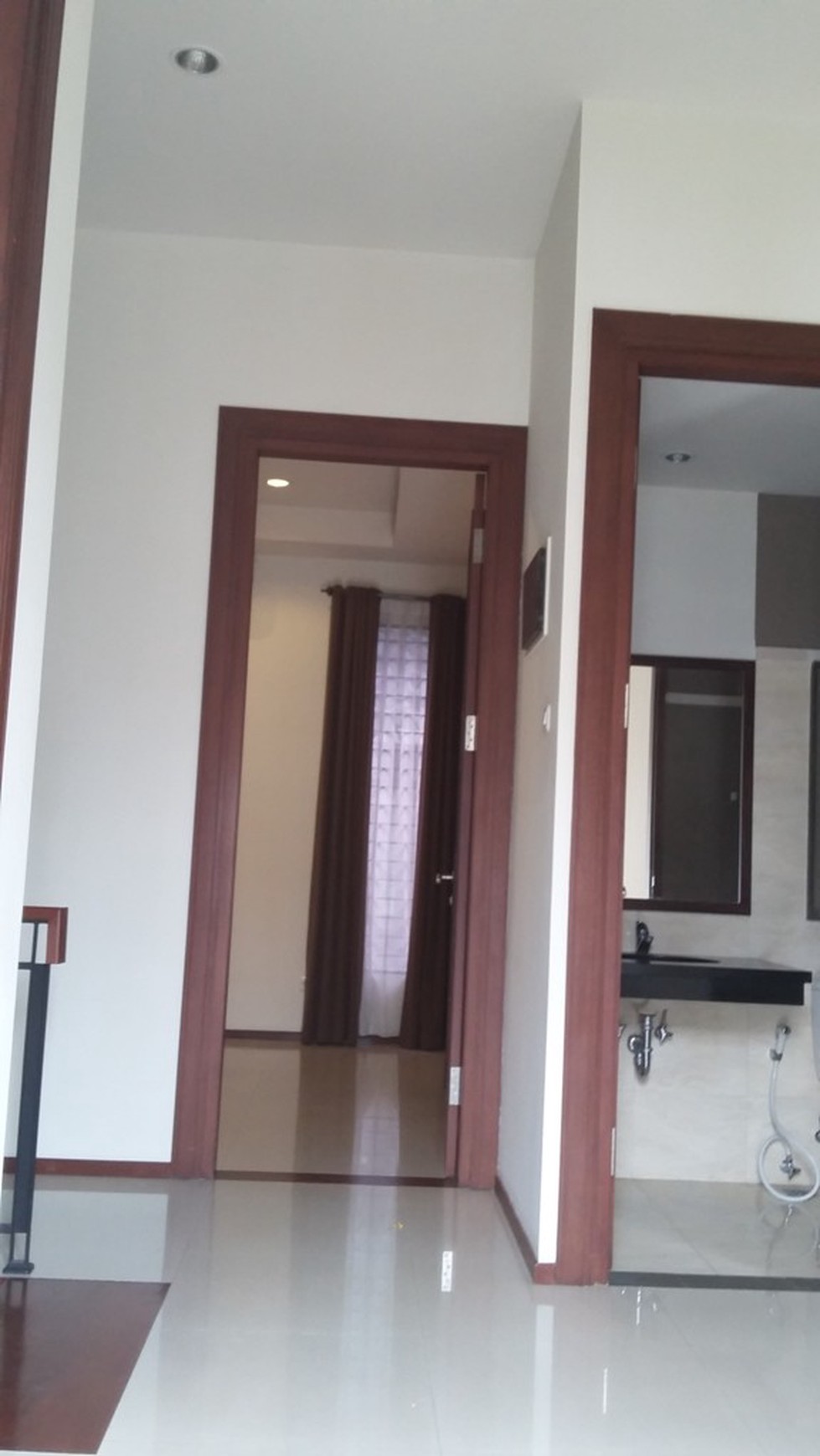 Rumah Emerald View Bintaro 9