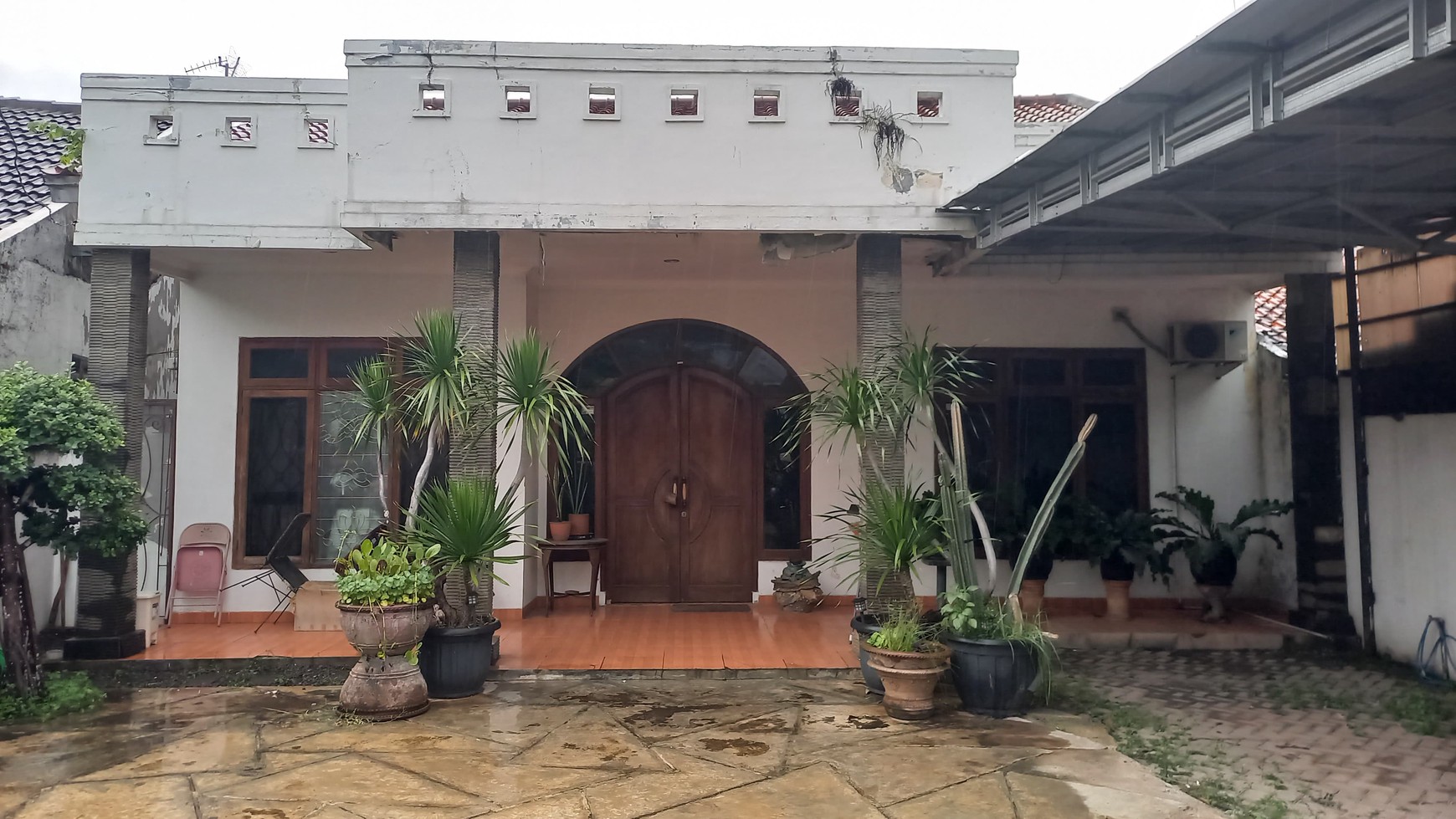 Rumah 1 lantai dekat dg pasar Modern Bintaro sek 7...