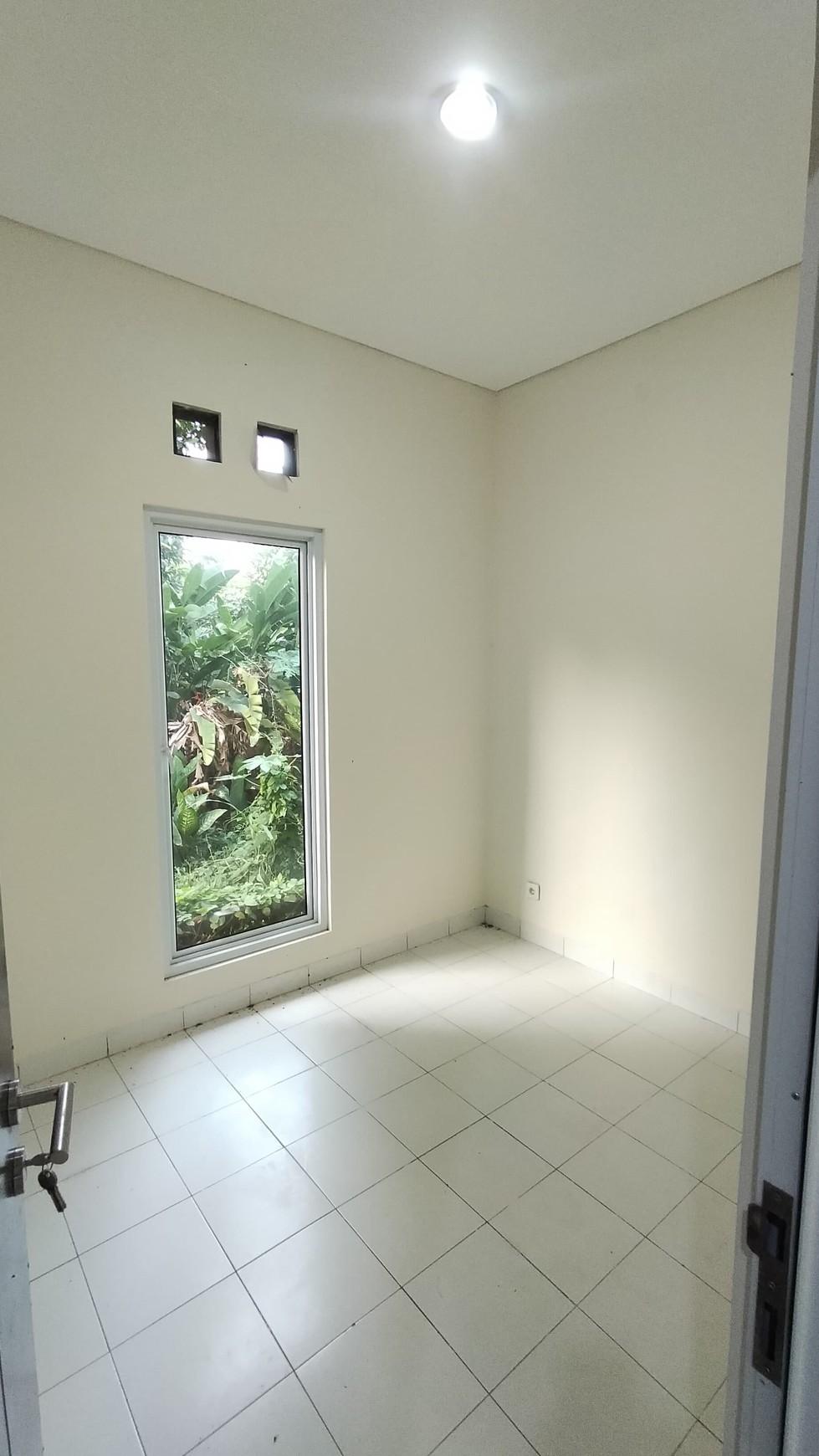 For sale !! Rumah dikawasan kencana loka BSD City