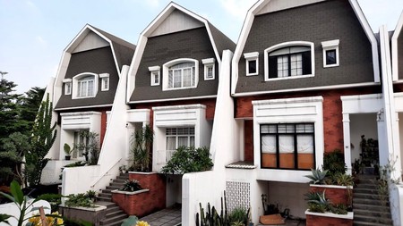 Rumah Siap Huni Dalam Cluster Area Bintaro Deplu Jakarta Selatan