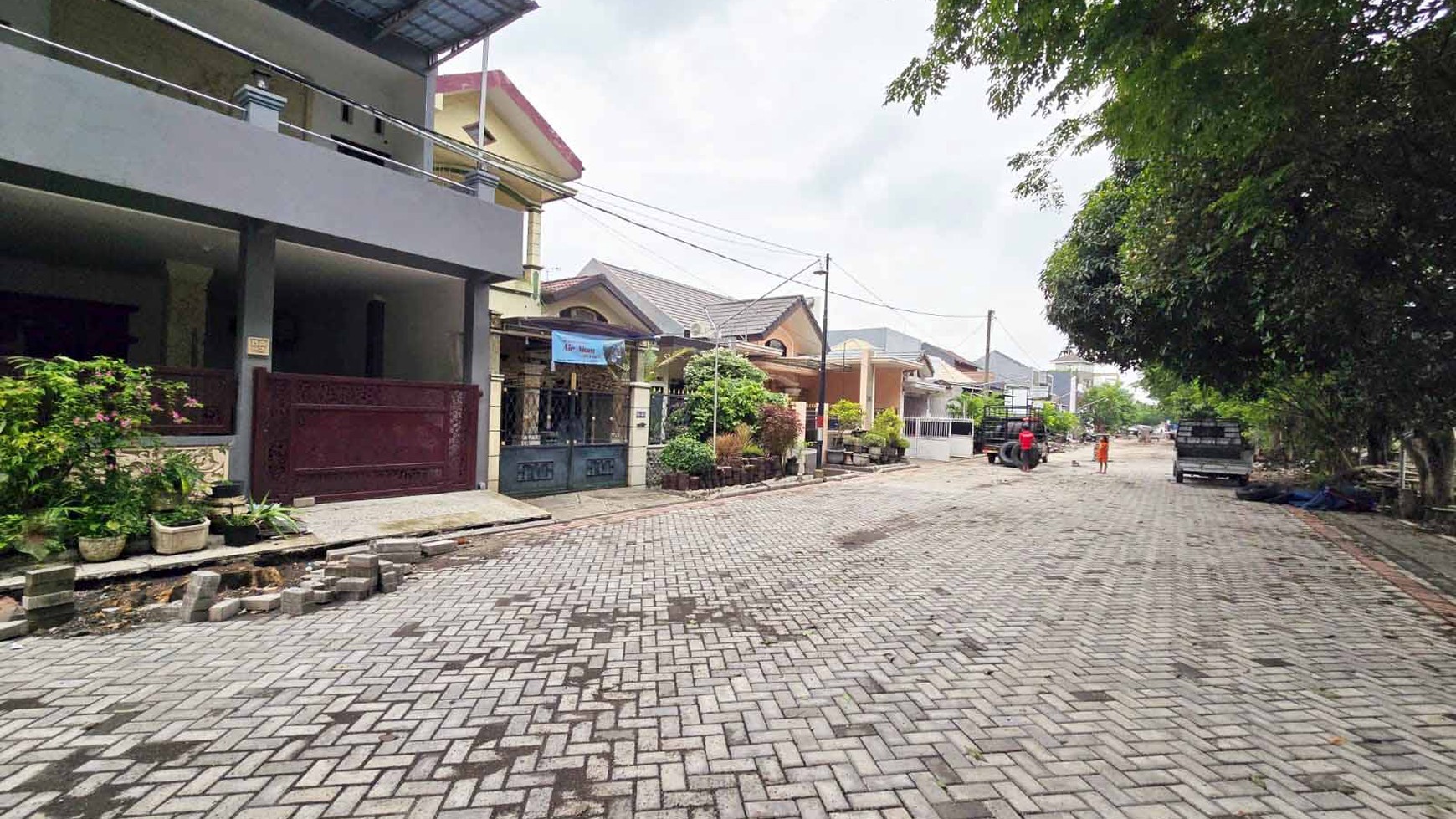 Rumah di Taman Pondok Jati Sidoarjo, 3 Lantai (Lantai 3 Rooftop), Minimalis, Renov, Siap Huni