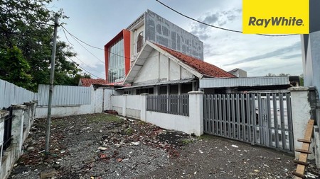 Disewakan Rumah di Nol Jalan Raya Dharmahusada Surabaya