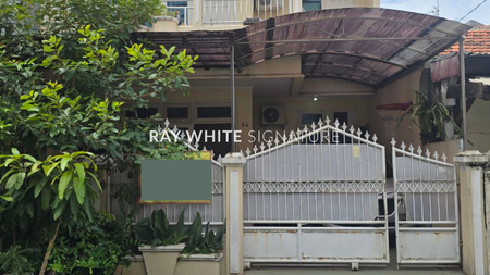 Dijual Rumah Lama 2 Lantai di Bendungan Hilir