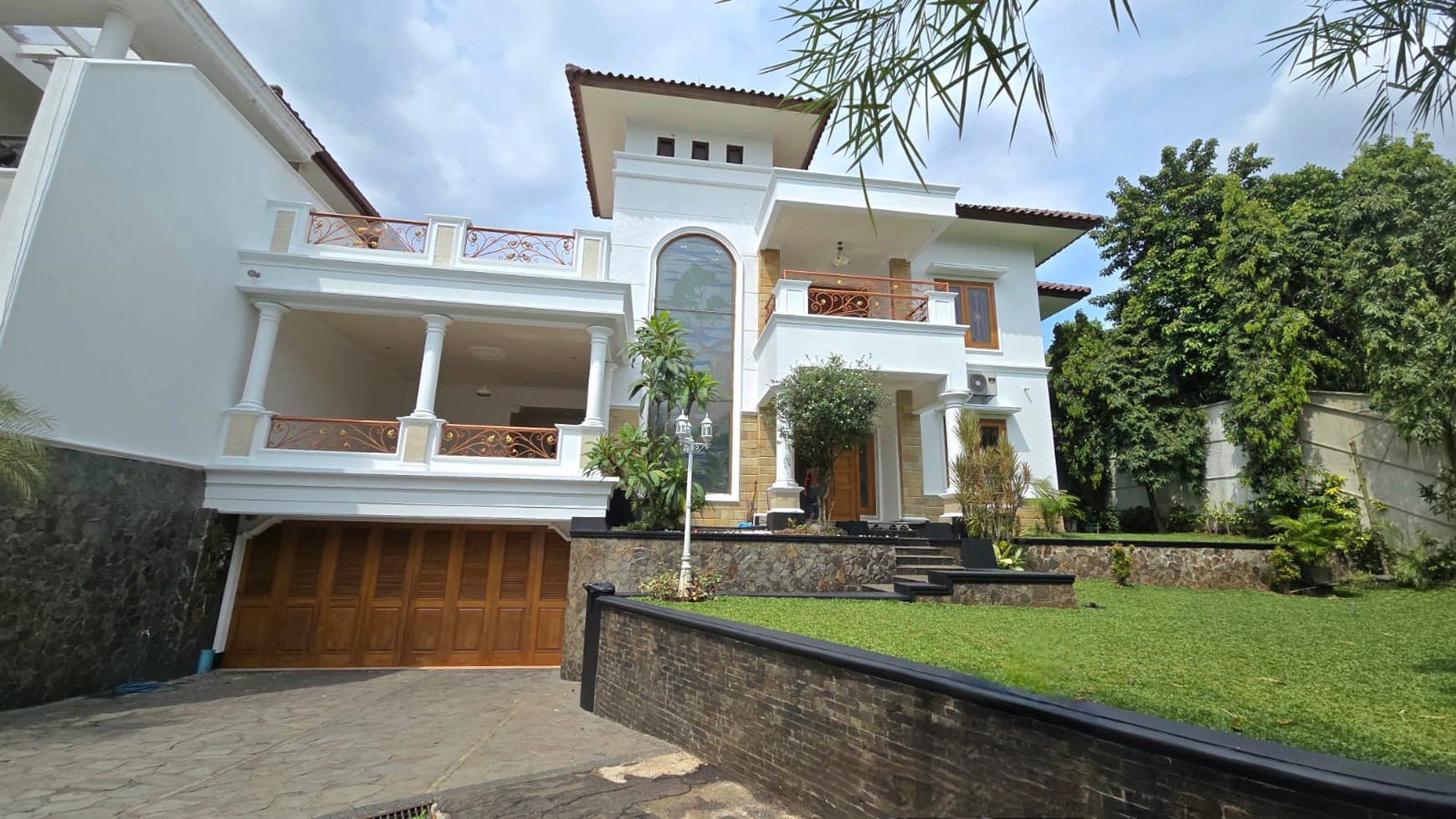 Rumah bagus di Komplek Bukit Indah Margasatwa Cilandak