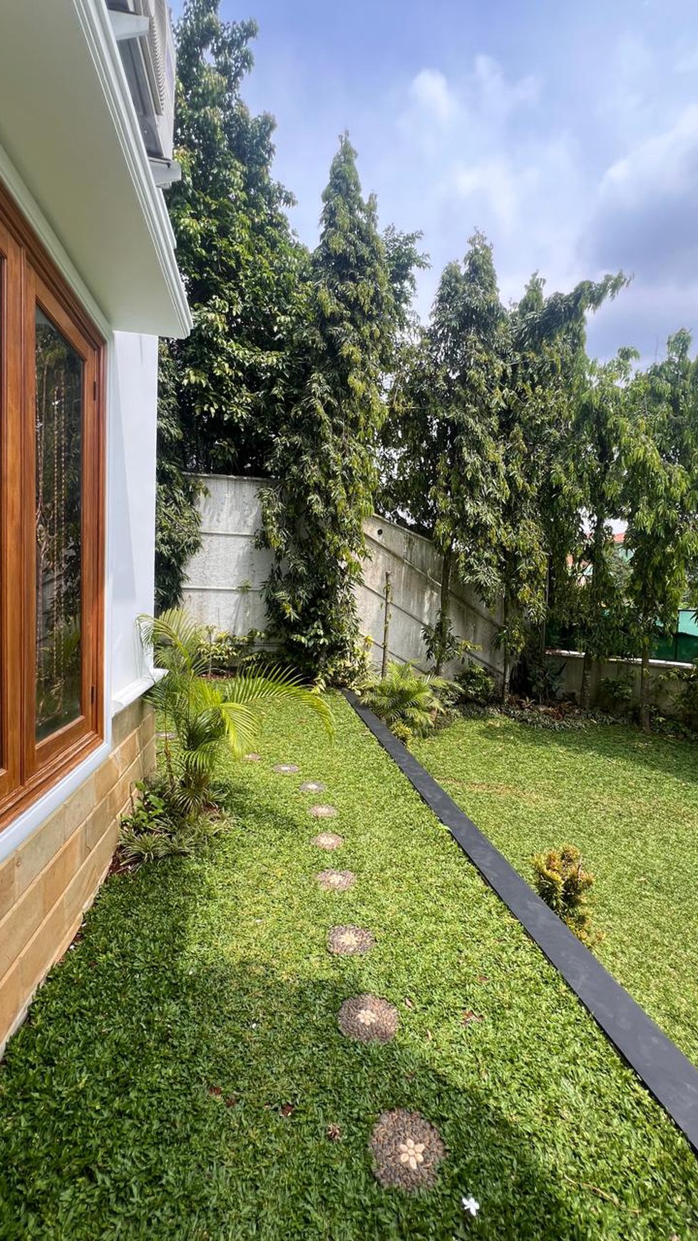 Rumah bagus di Komplek Bukit Indah Margasatwa Cilandak