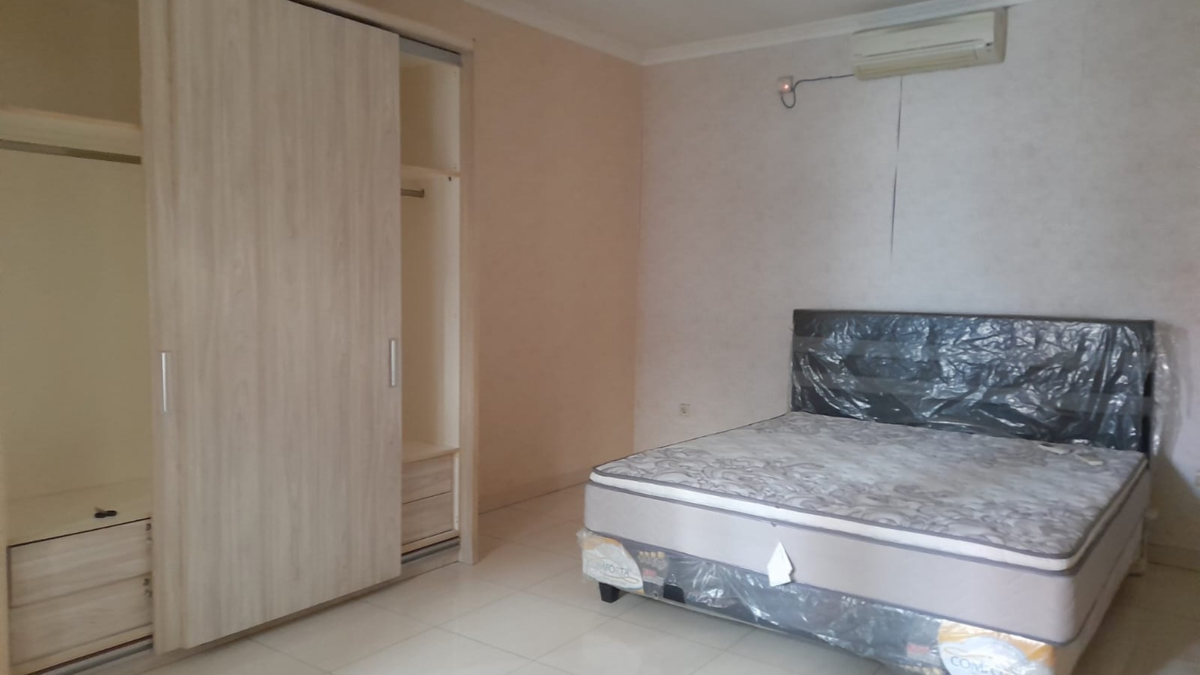 Rumah cantik ,Modern Minimalis di Bintaro pondok karya