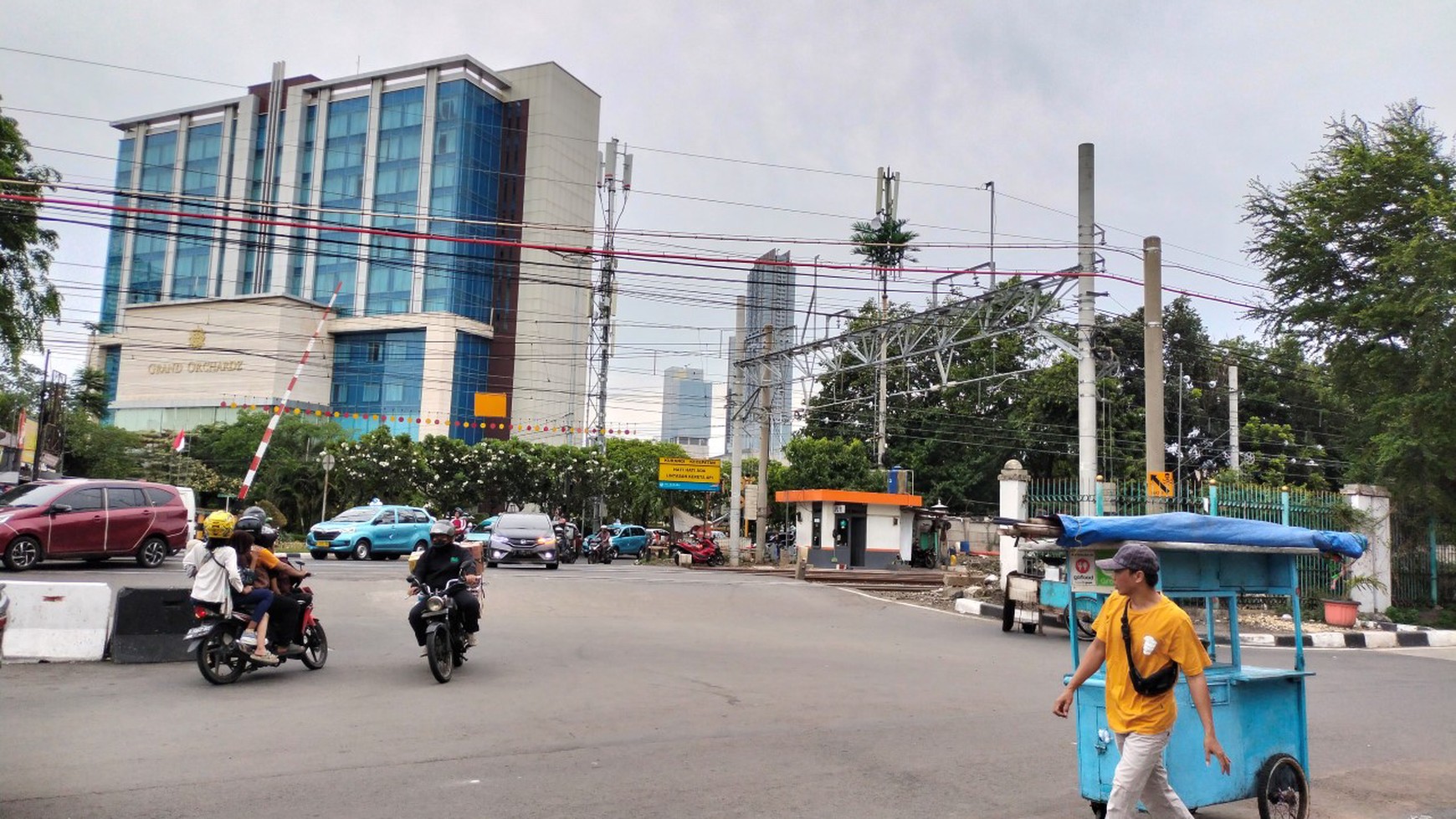 Rumah Hitung Tanah Area Cipete