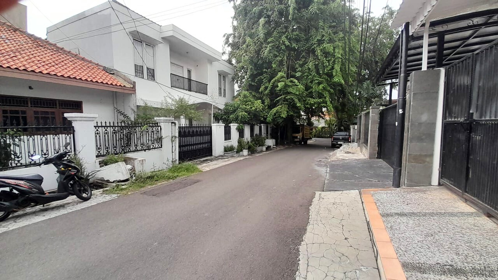 Rumah Hitung Tanah Area Cipete