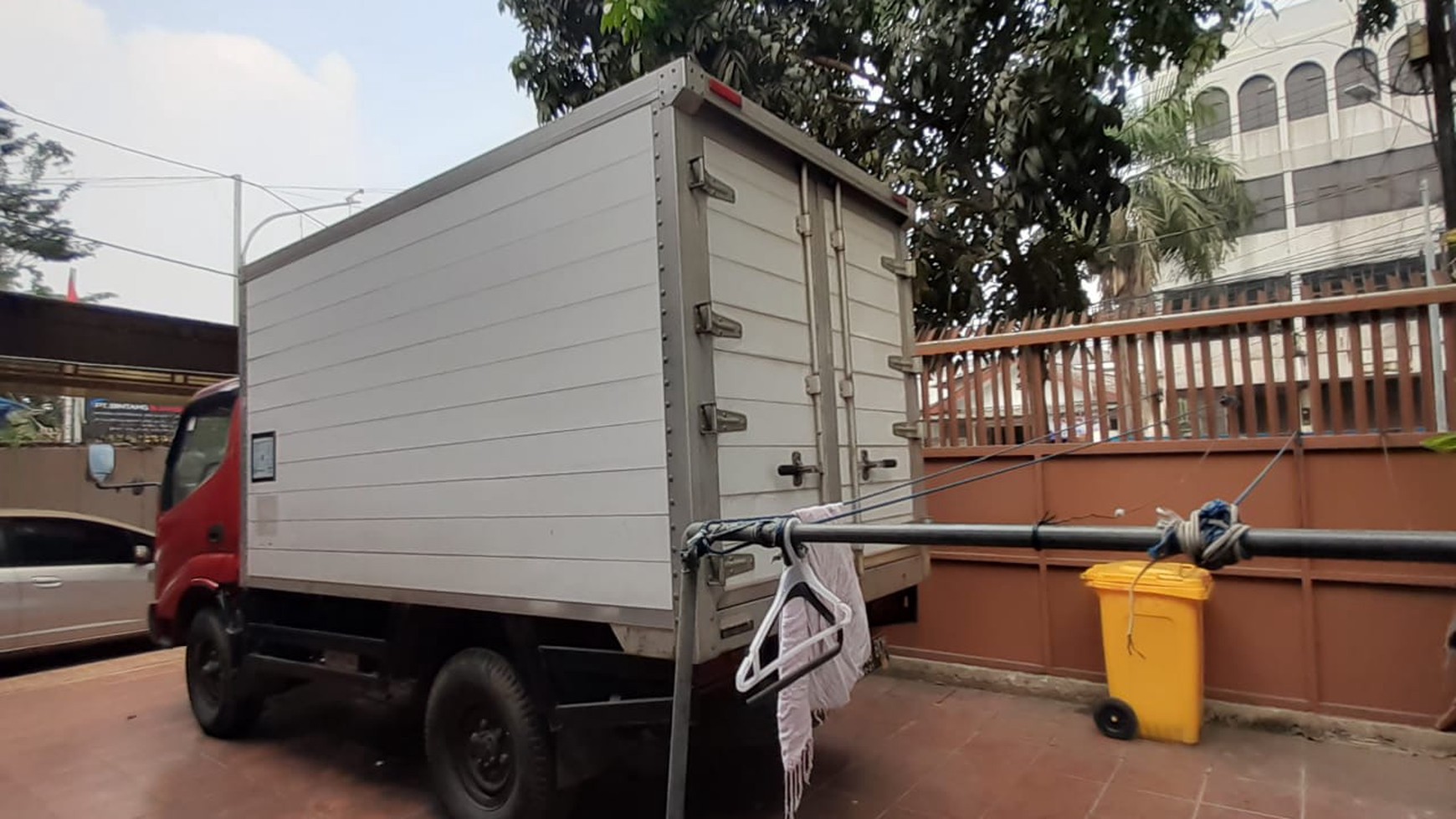 Rumah Komersial Pinggir Jalan Raya Kebayoran Lama 277m Harga 6,9M nego