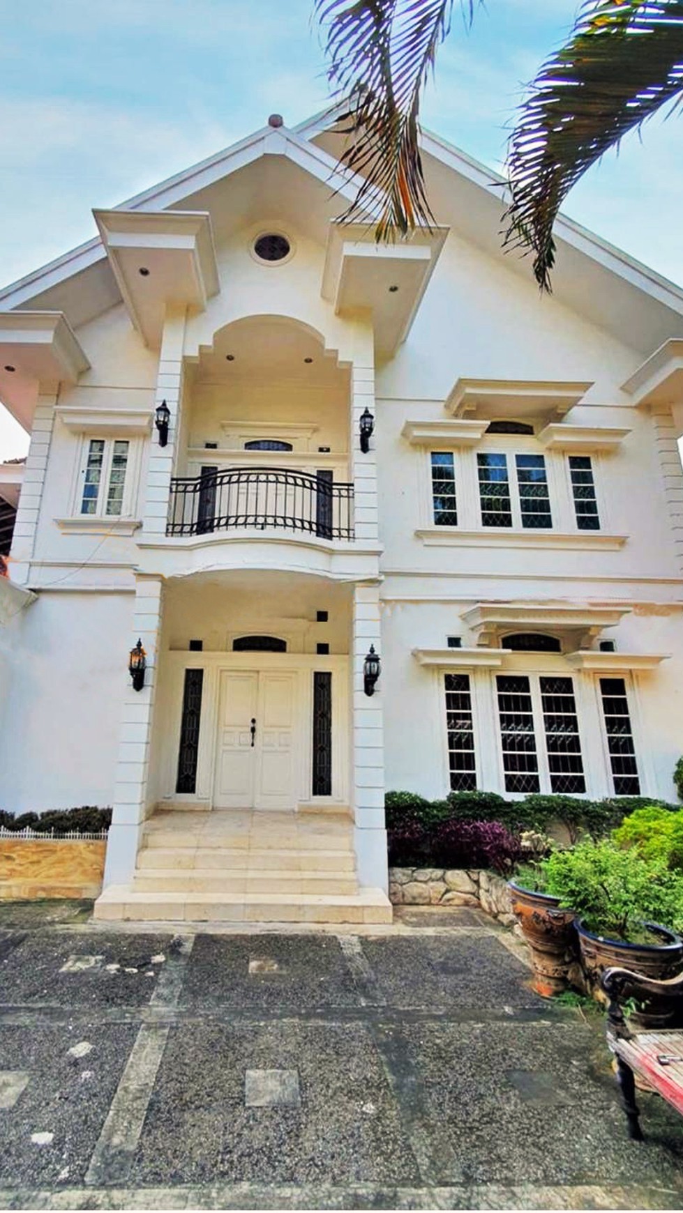 Rumah Luas 886m Menteng - Jalan Surabaya - jakarta Pusat