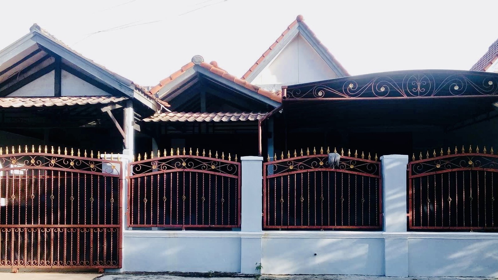 RUMAH BAGUS DI KARAWANG DAN DILOKASI YANG STRATEGIS