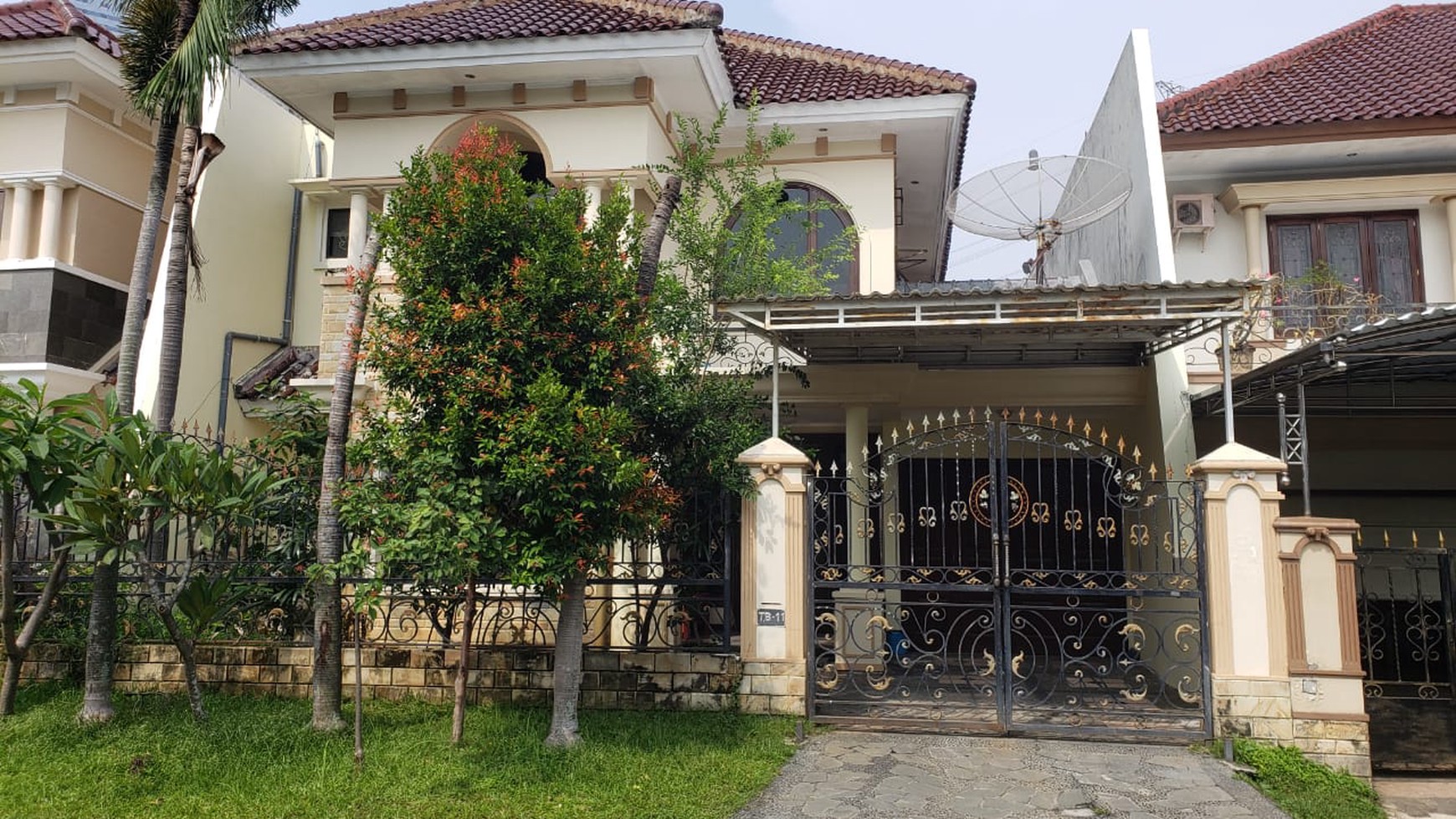 Murah Luas Dijual Rumah Villa Bukit Mas Dekat Akses Tol Satelit , Mayjen.sungkono , Ciputra World Mall