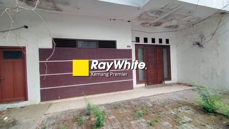 Rumah Cocok Untuk Hunian & Asri Jalan Cempaka Putih