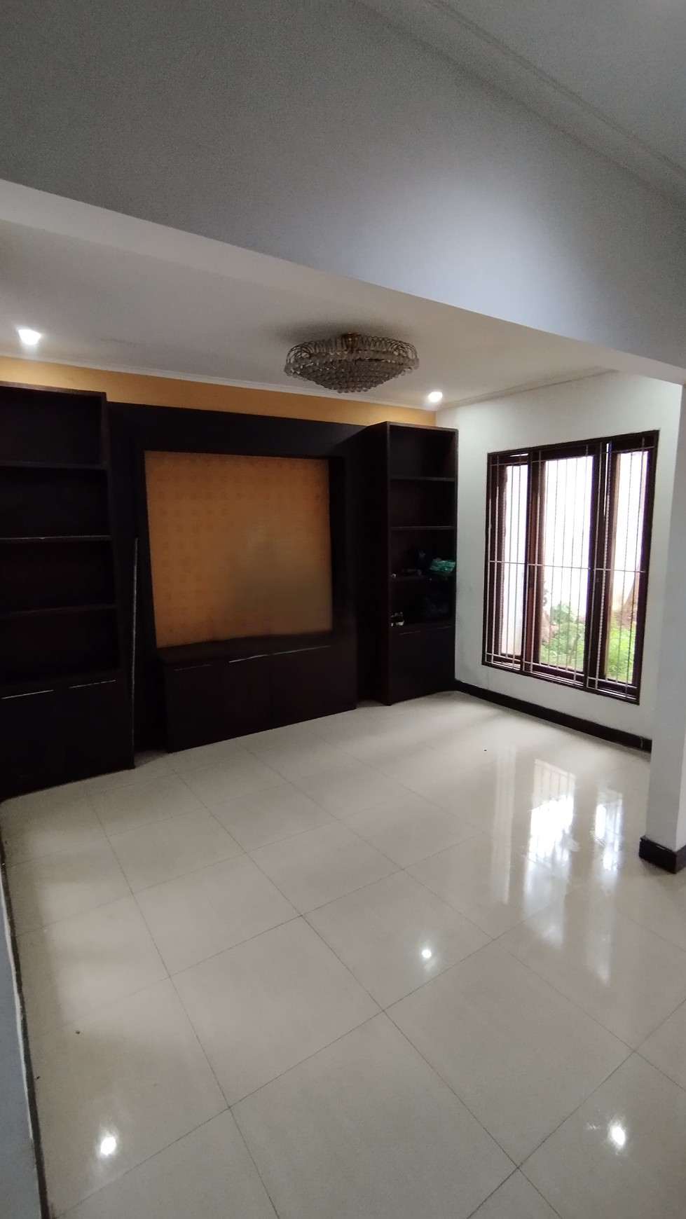 Hunian cantik dengan lingkungan yang nyaman di Bintaro