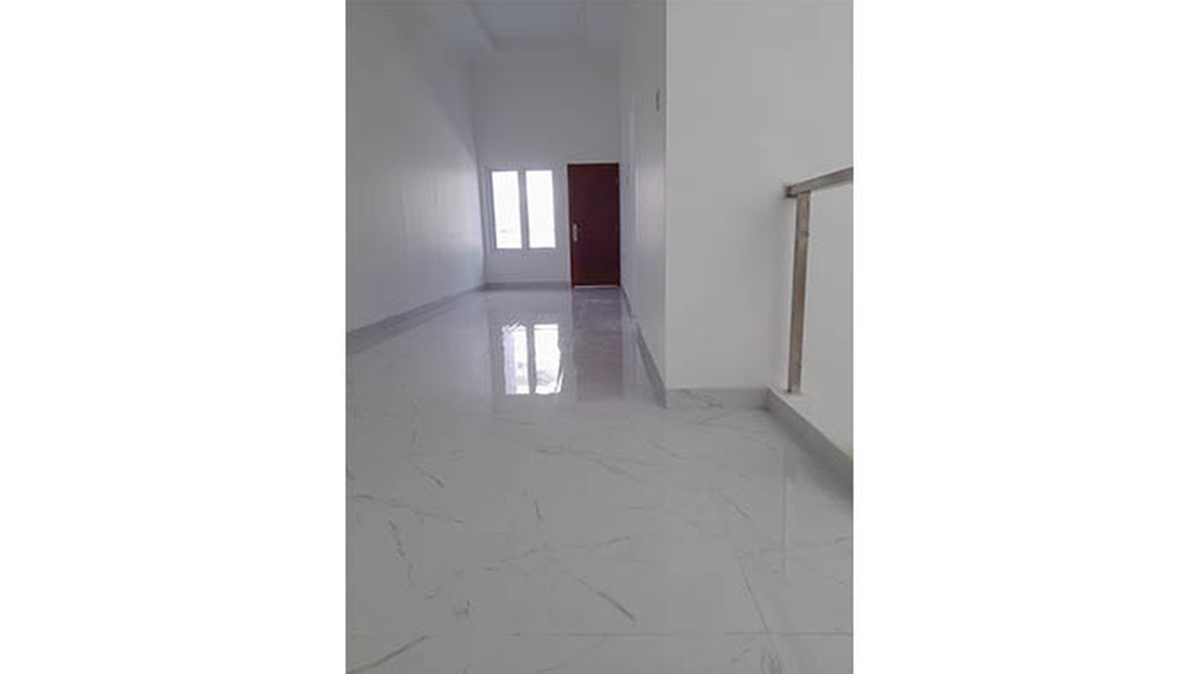 Rumah Janur Kuning, Kelapa Gading