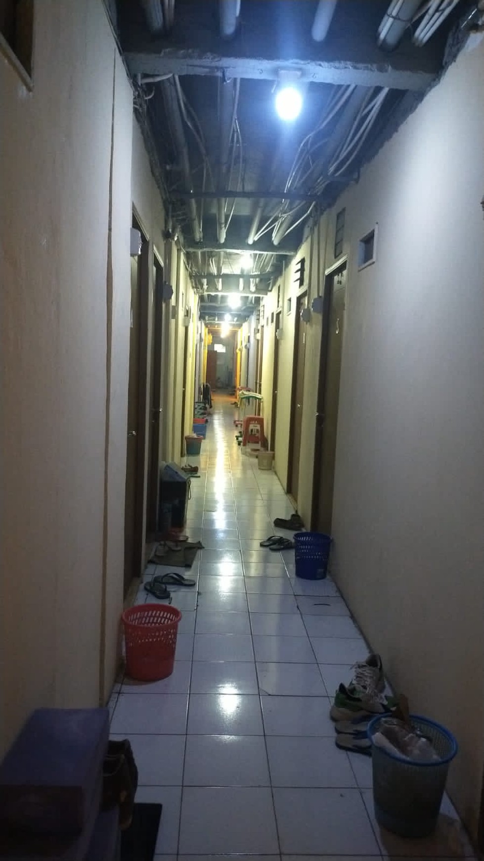 Kos Kosan 23 Pintu di Pinggir Jalan Raya @Pondok Aren