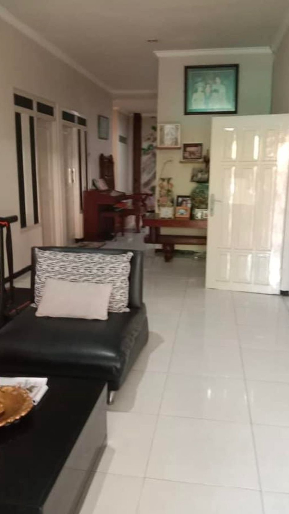 DIJUAL RUMAH DI JALAN BRATANG GEDE 