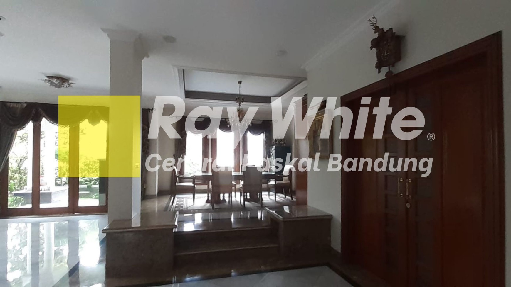 Rumah Bagus di Setra Duta Bandung