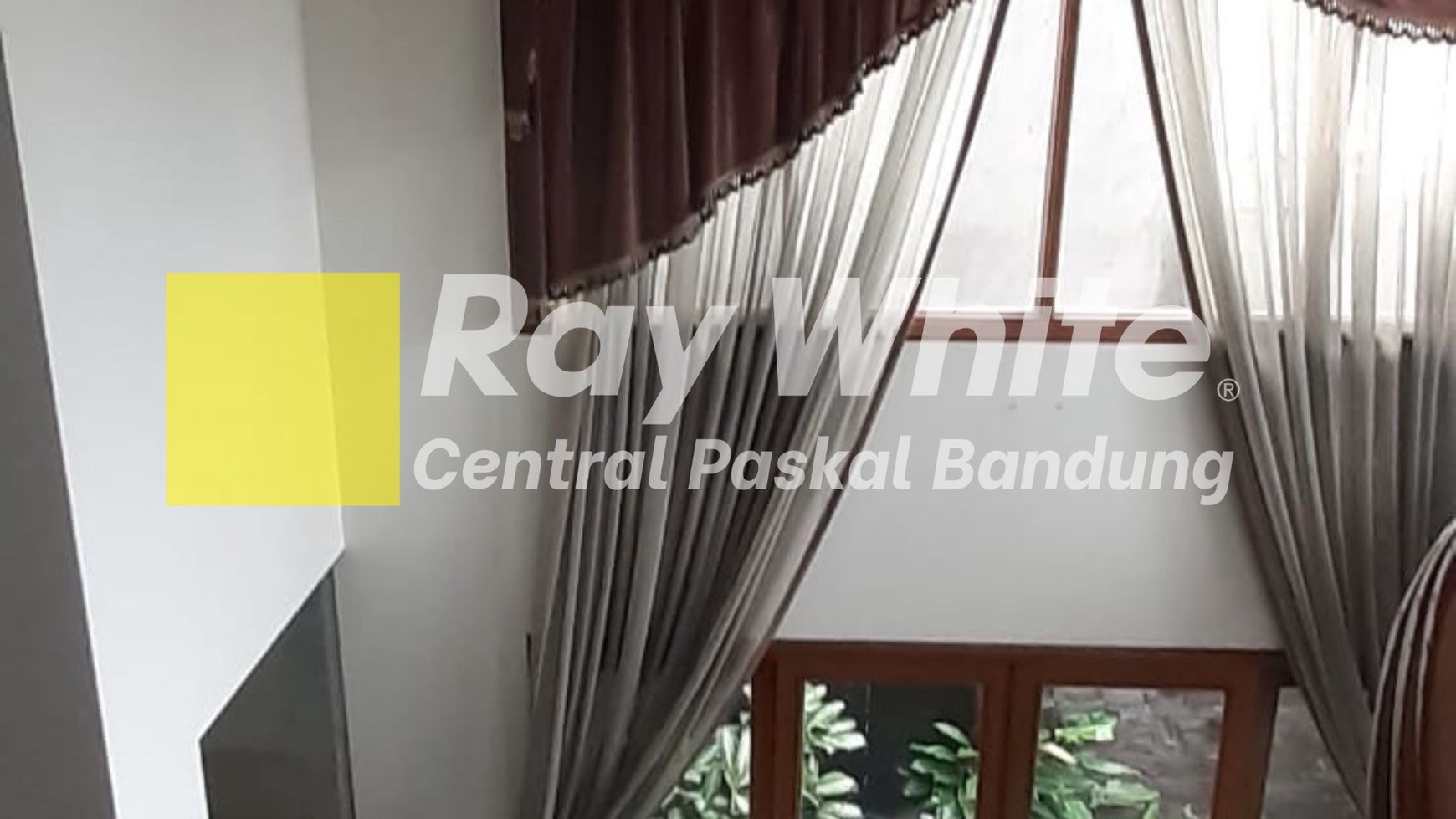 Rumah Bagus di Setra Duta Bandung