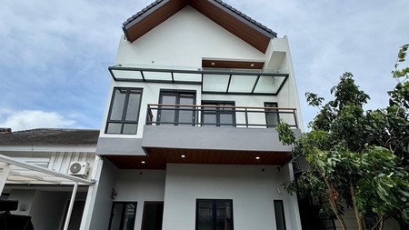 Brand New Rumah Lokasi Strategis dengan Hunian Asri di BSD.