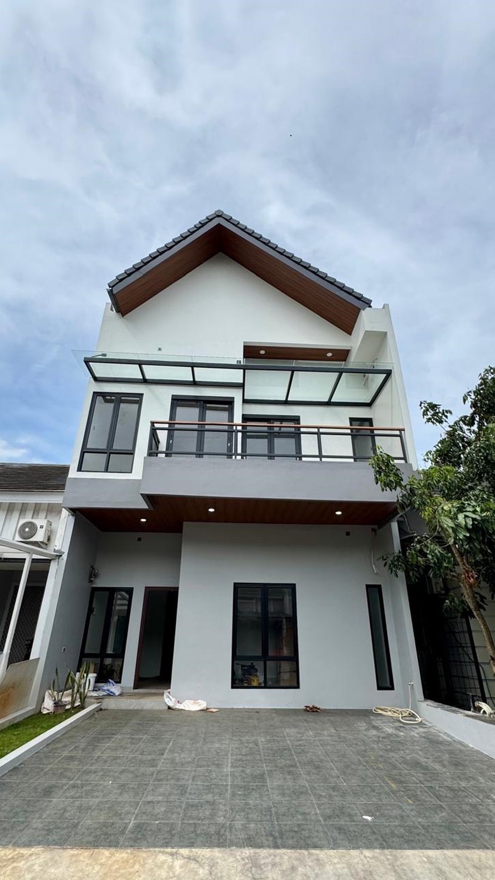 Brand New Rumah Lokasi Strategis dengan Hunian Asri di BSD.