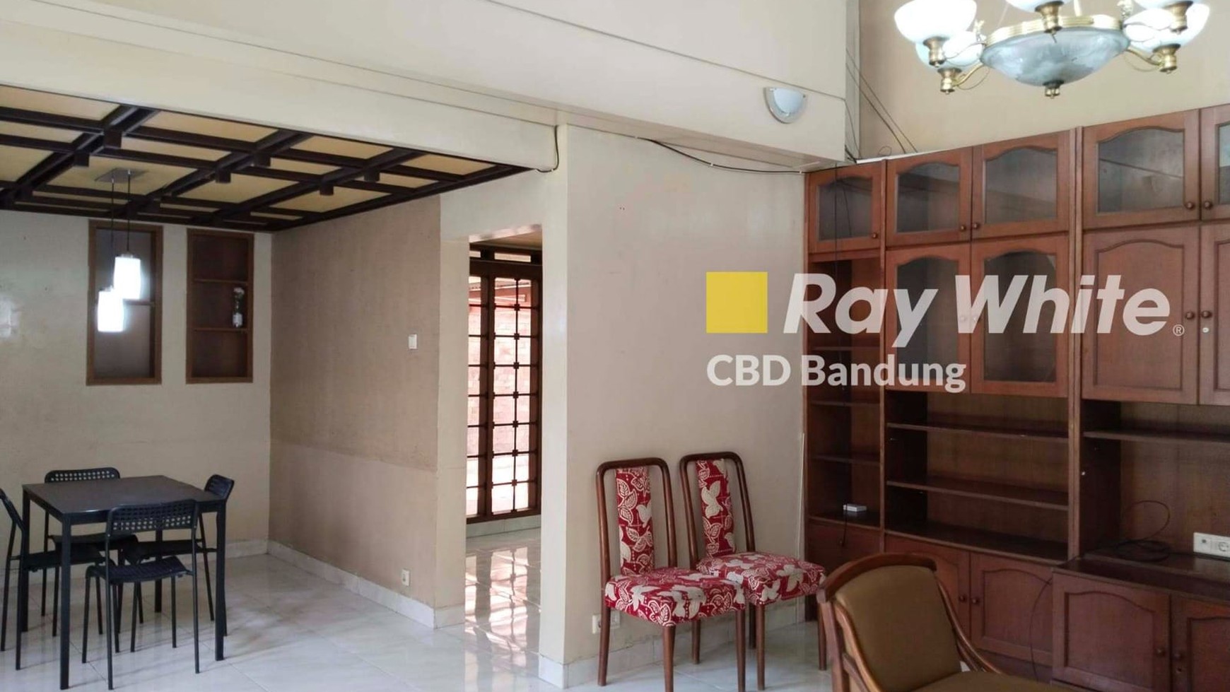 Rumah Tinggal di Komplek Budisari, Setiabudi