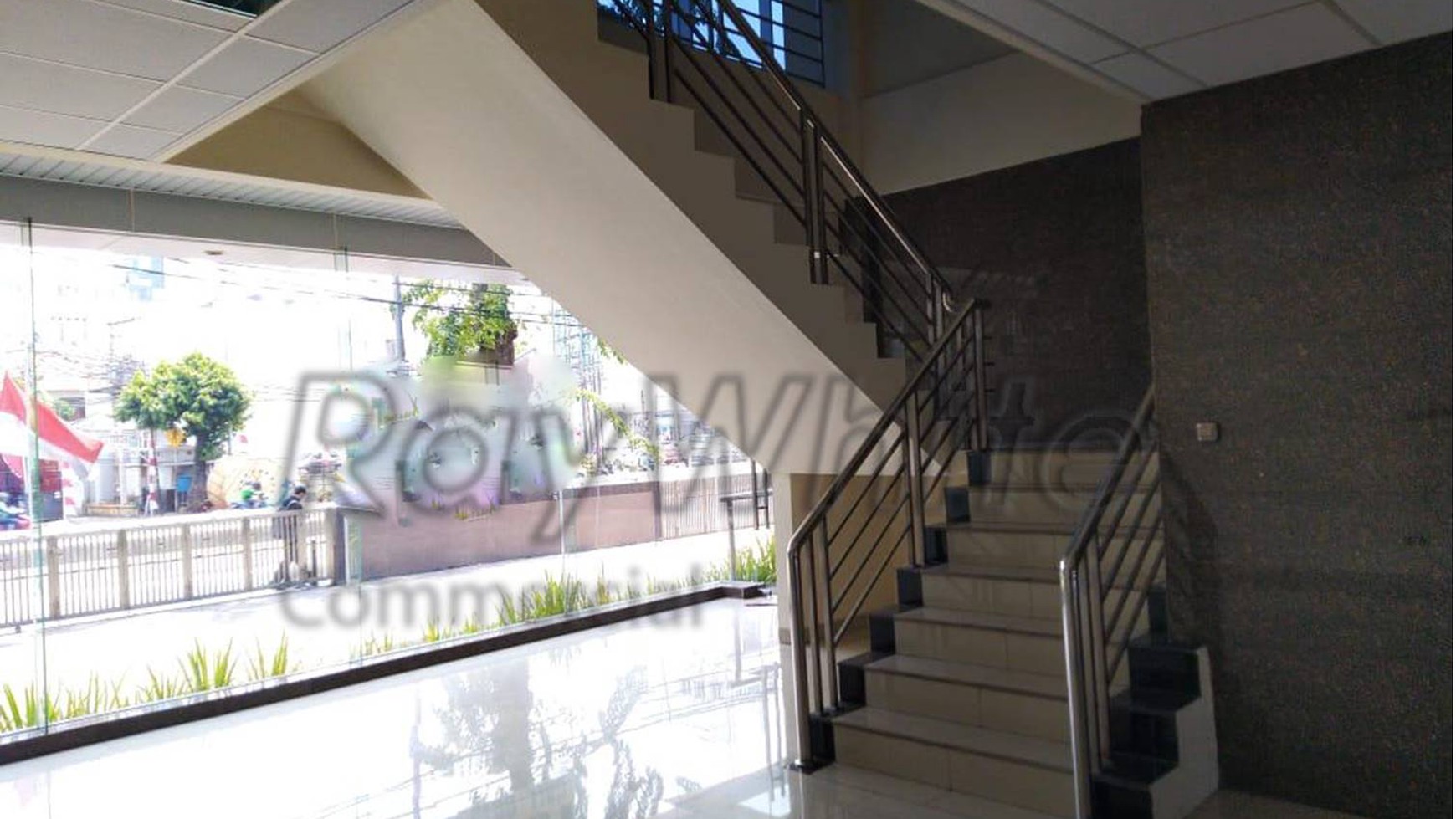 Gedung Baru Raden Saleh Cikini Menteng Area 6.5 Lantai Siap Pakai..