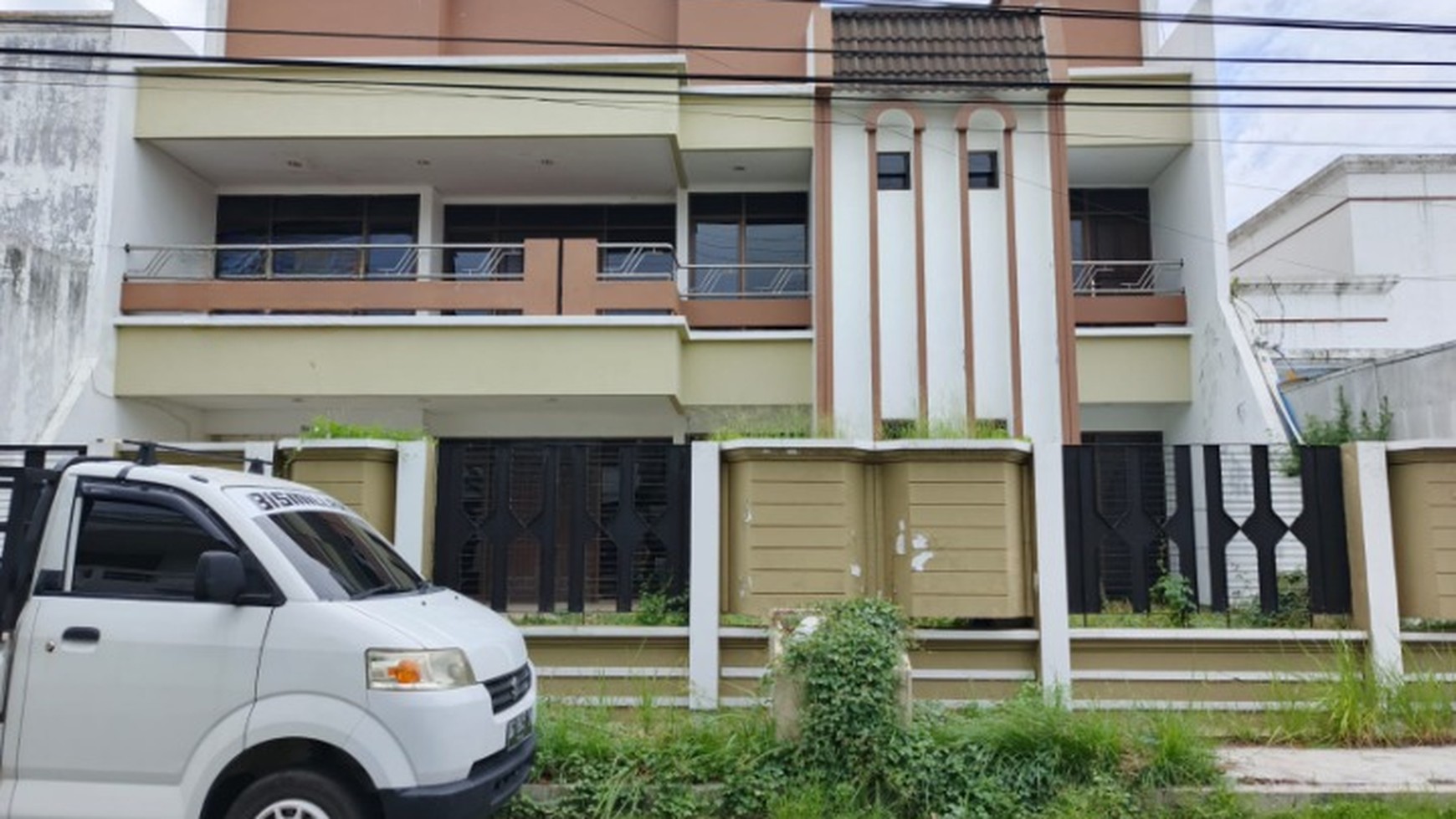Dijual Cepat Rumah Pusat Kota Di Dharmahusada Indah Surabaya