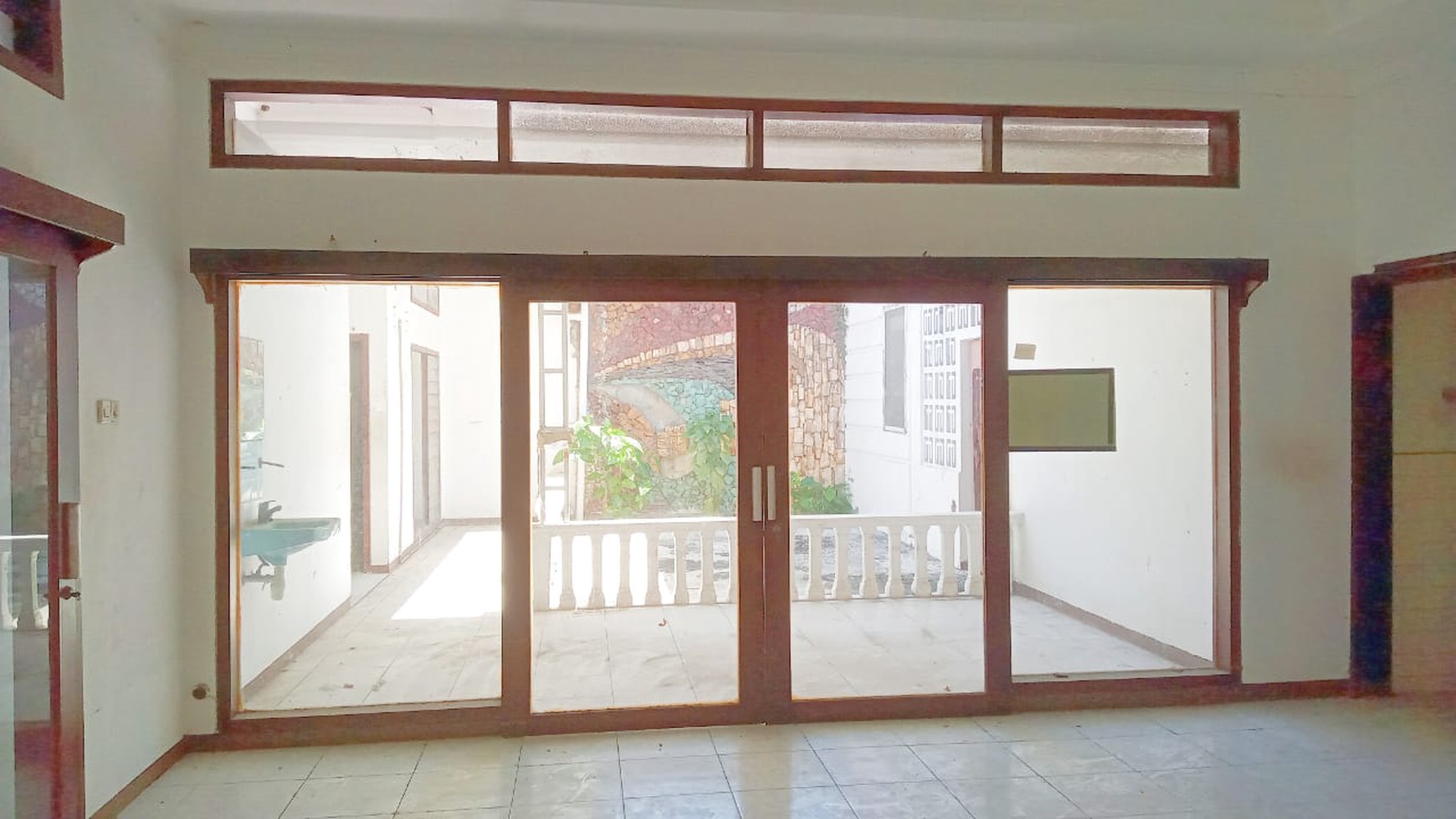 Dijual Cepat Rumah Murah Lokasi Di Dharmahusada Utara Surabaya